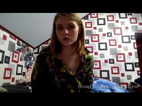 ❤️ Xwendekarê ciwan blonde ji Rûsyayê ji dîkên mezintir hez dike. ❤ Pornoya hişk li me ☑